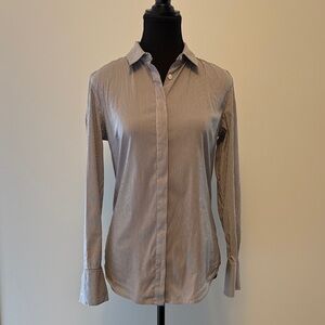 Kit and Ace Classic Striped Button-Down Shirt in Light Blue and White size 4